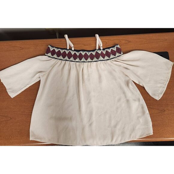 Maurices LARGE cold shoulder blush magenta diamond top. Adjustable straps. Magen - Picture 2 of 8